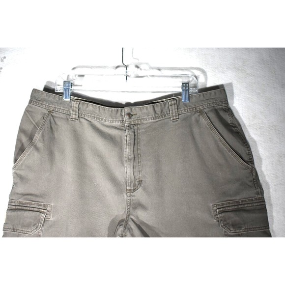 Red Head Cargo Shorts Size 42 Olive Green - Picture 3 of 7